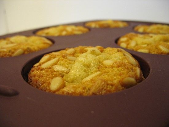 Muffins miel - pignons de pin