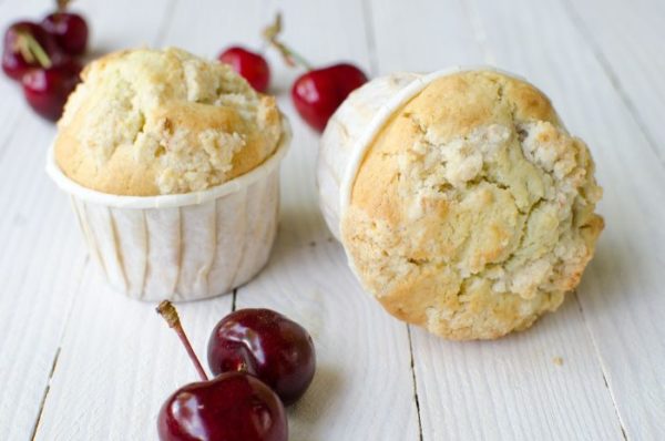 Muffins sans gluten crumble aux cerises