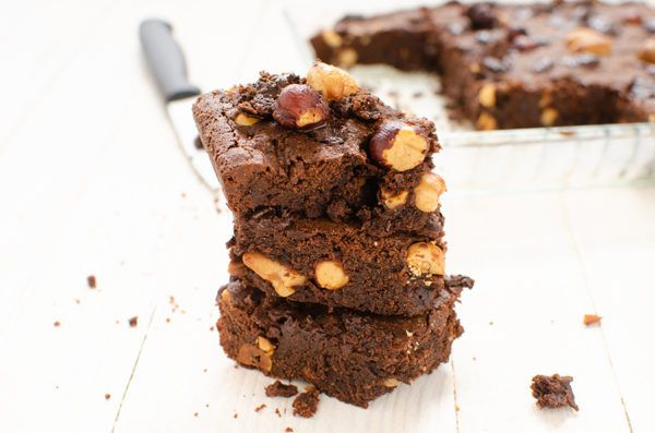 Brownie chocolat noisettes et noix de cajou